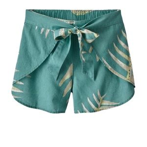 Patagonia - Garden Island Shorts /dam blue/ palms of my heart